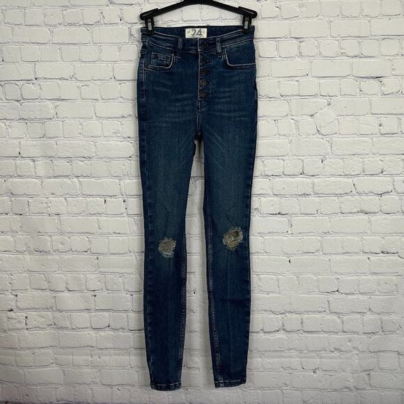 WE THE FREE - Super Skinny Distressed Jeans - Picture 1 of 7